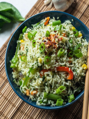 Egg and Spinach Fried Rice Recipe